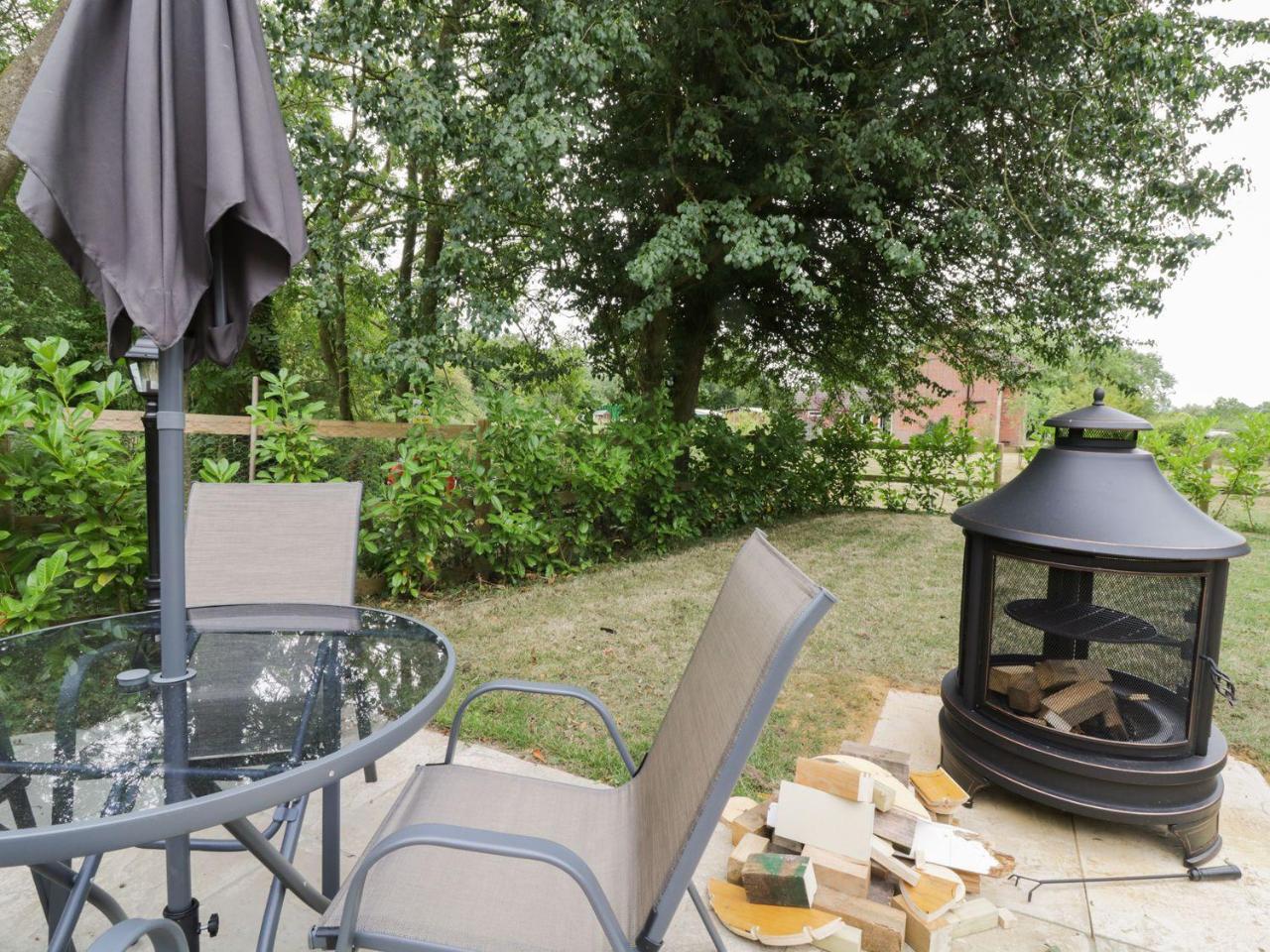 Acorn Lodge Saxmundham Exterior foto